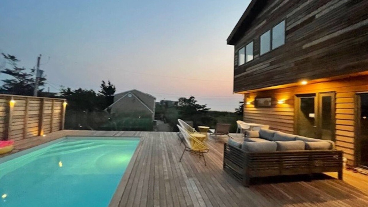 Ocean Beach House | New on the Market Heated Pool & Waterviews Ocean Beach Rental