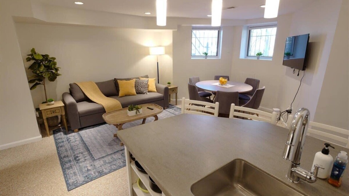 Capitol Hill Apartment | NEW On the Park! 2 bed Apt, Walk to Capitol & Parking!