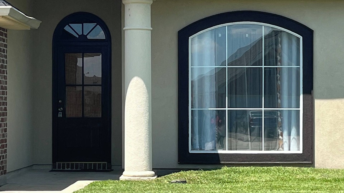 LaPlace House | New Orleans adjacent (20 min). 15 min to airport.