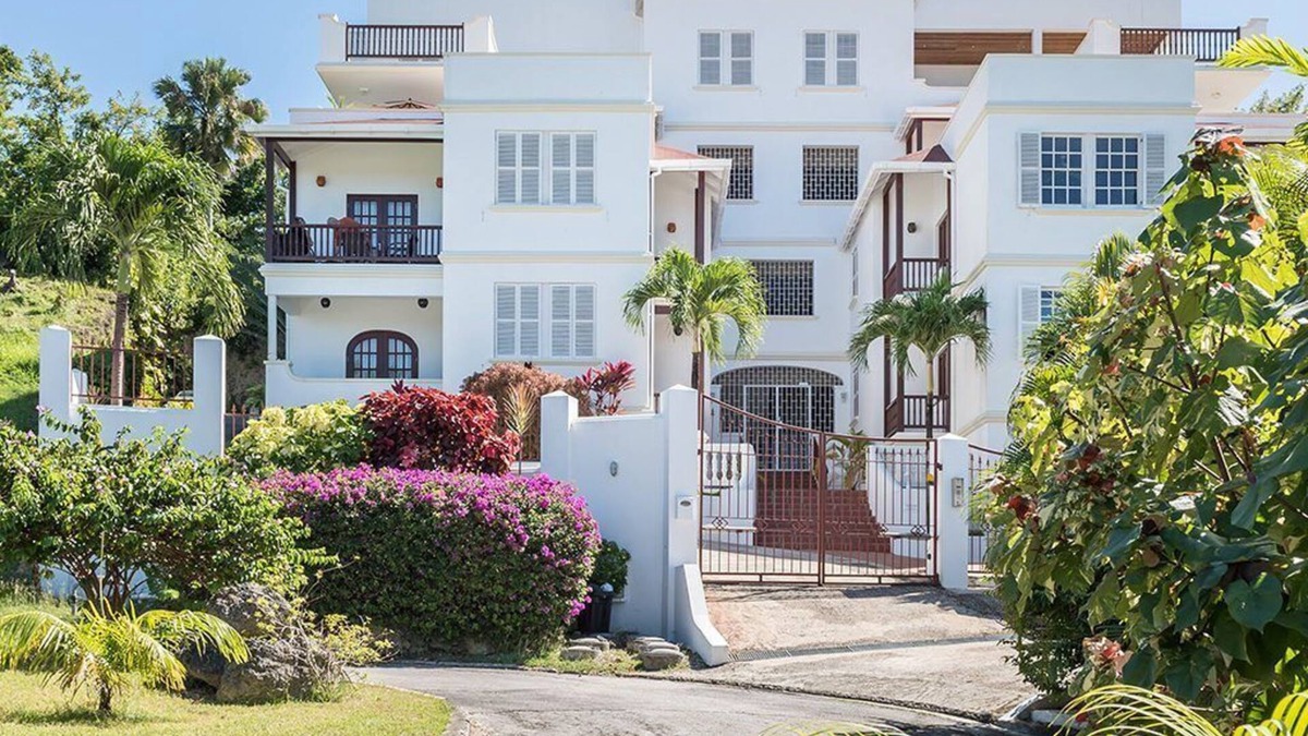 Gibbs Bay Condo | New Owner | nBeach Walk | 3 Bed family Condo close to Gibbes & Mullins Beach