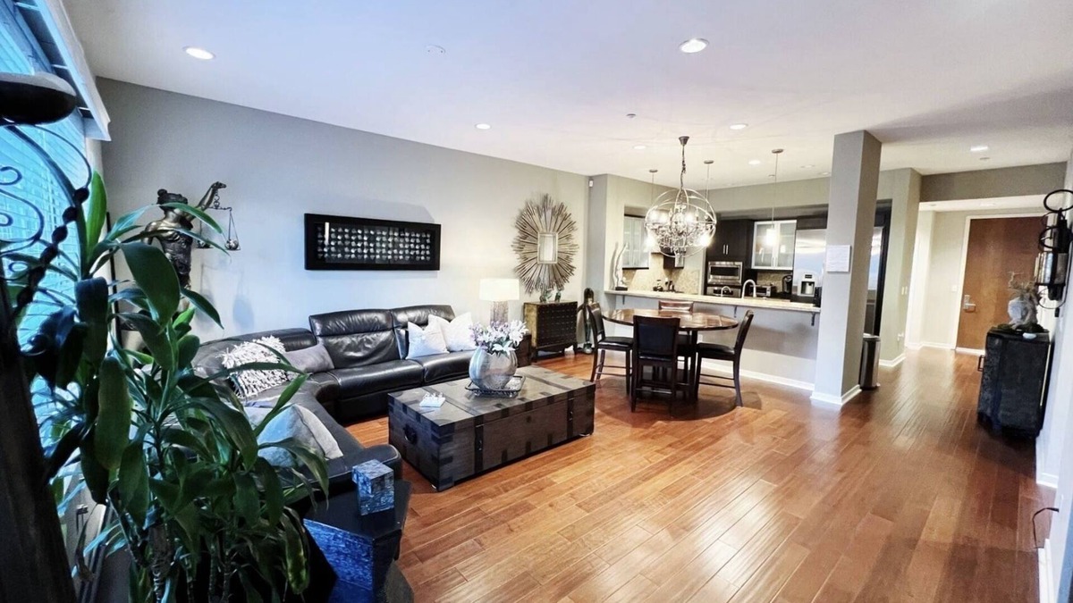 Airport Area Condo | New Owner Special! Upgraded 2-bdrm condo in Irvine