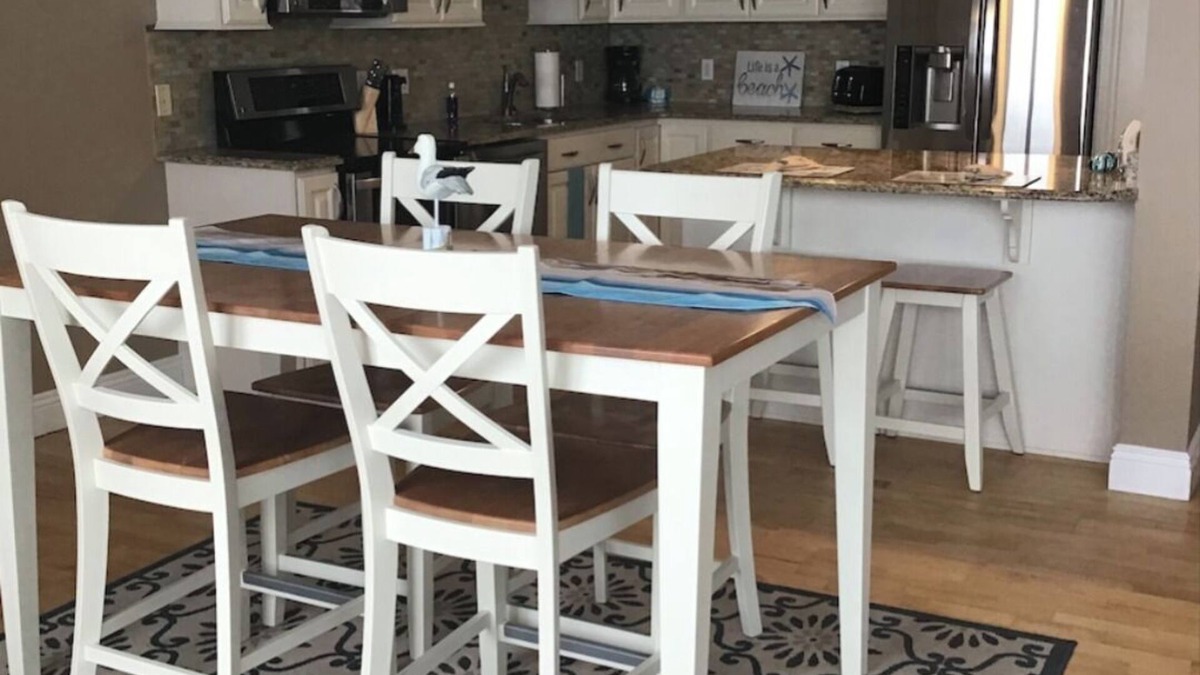 Geneva-on-the-Lake Condo | New Owners-Lakefront Condo Lake Erie Vista 107-3 BR/2BA Private beach/balcony