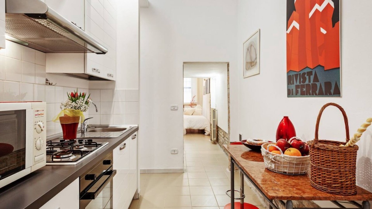 Ferrara Apartment | NEW!Palazzo dei Diamanti! Pets Friendly