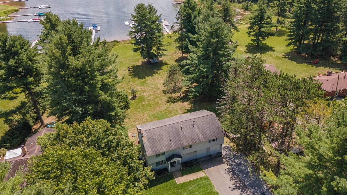 Paradise Point House | New! Paradise Gathering: Lakefront, Hot Tub, Fireplace, Grill!