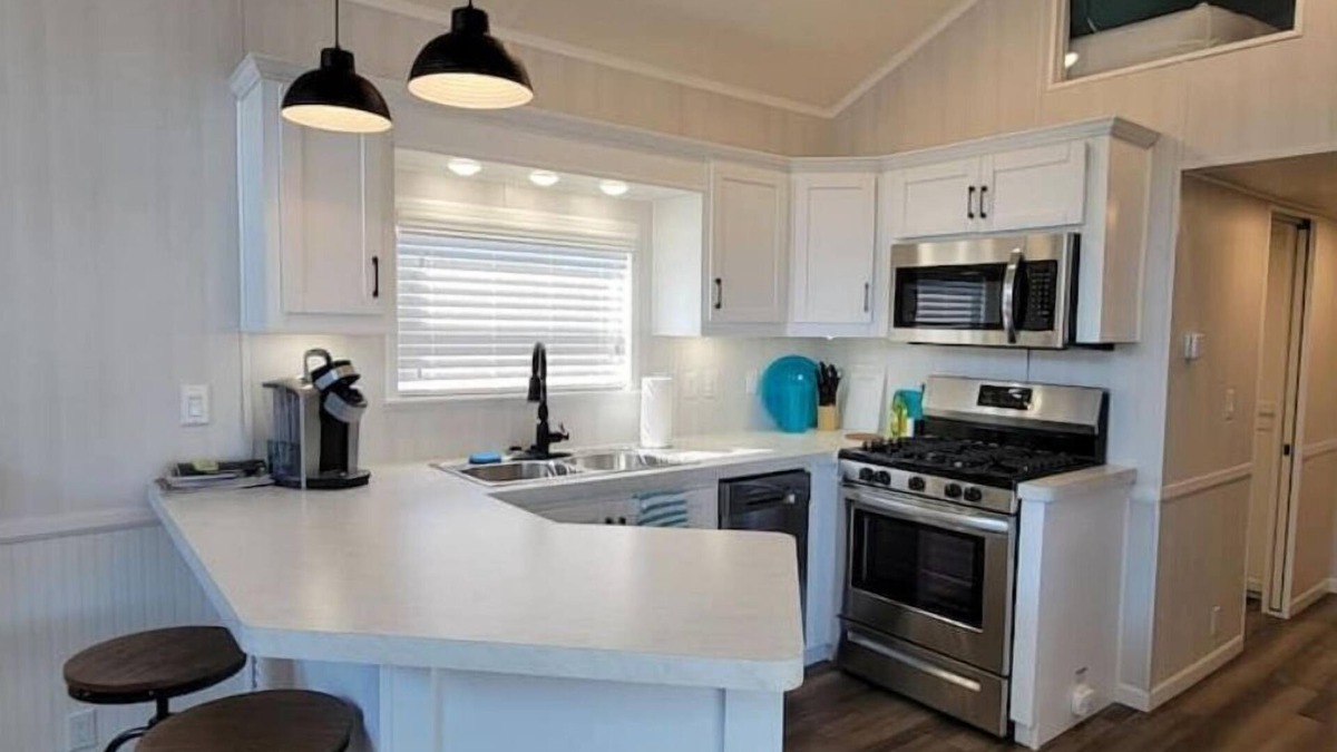 Moses Lake Cabin | New Park Model Home 1 @ the Potholes Reservoir