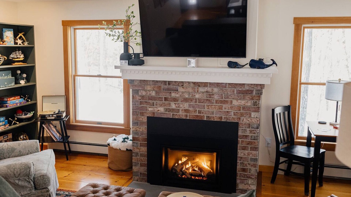 Walpole House | New! Pemaquid Escape | Curated Comfort + Hot Tub