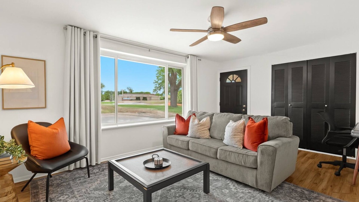 Royal Oak Apartment | New! Pet Friendly 1BR Flat near Downtown Royal Oak