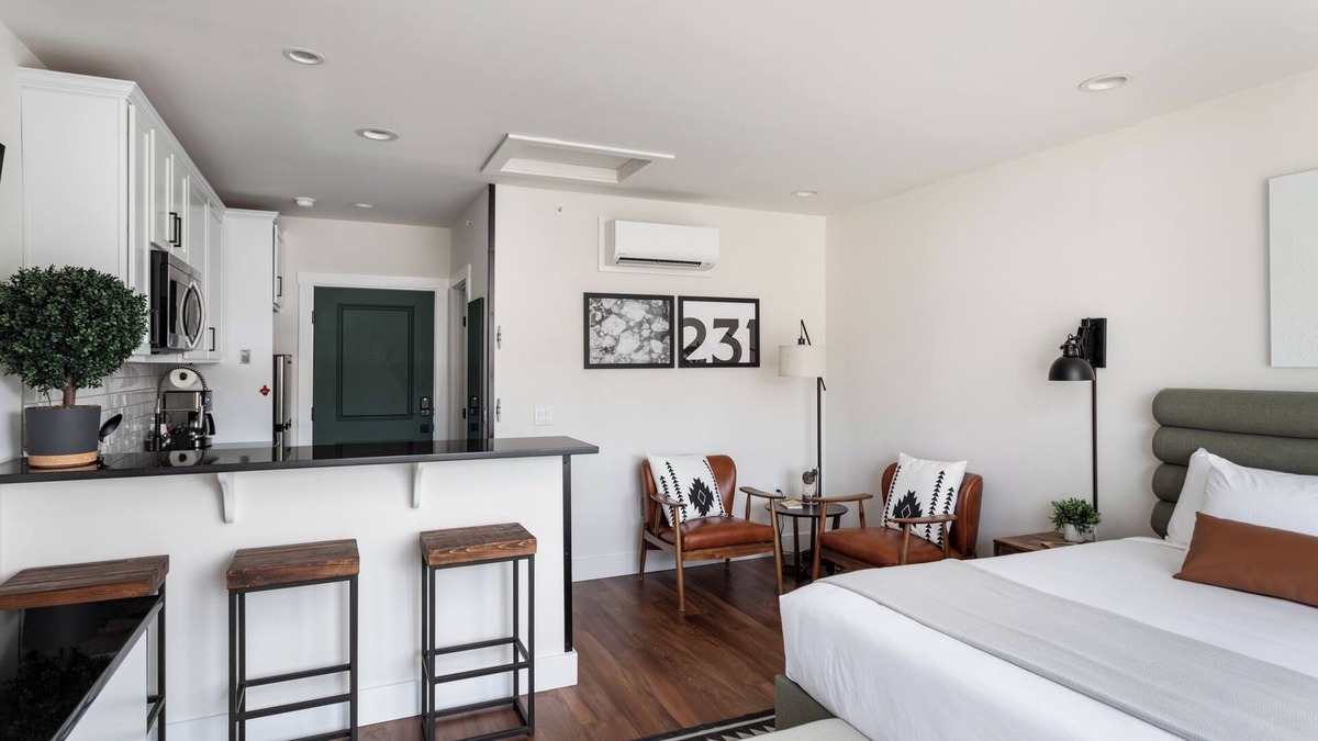 Bellaire Apartment | New Pet-Friendly Modern Studio with Resort Amenities. Sauna, Hot Tubs, & More!