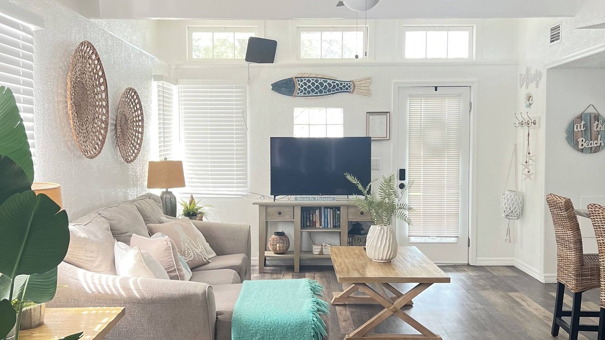New Port Richey House | New Port Richey Downtown 🌴