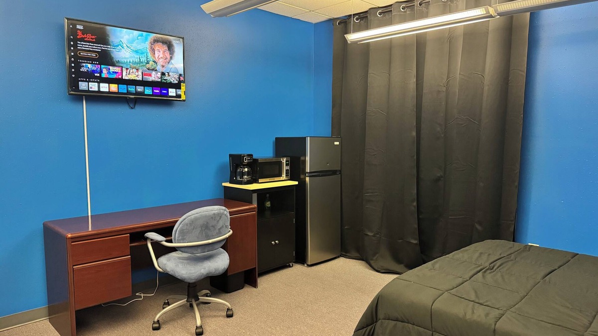 Glen Iris Apartment | New private bedroom with share bathroom great location