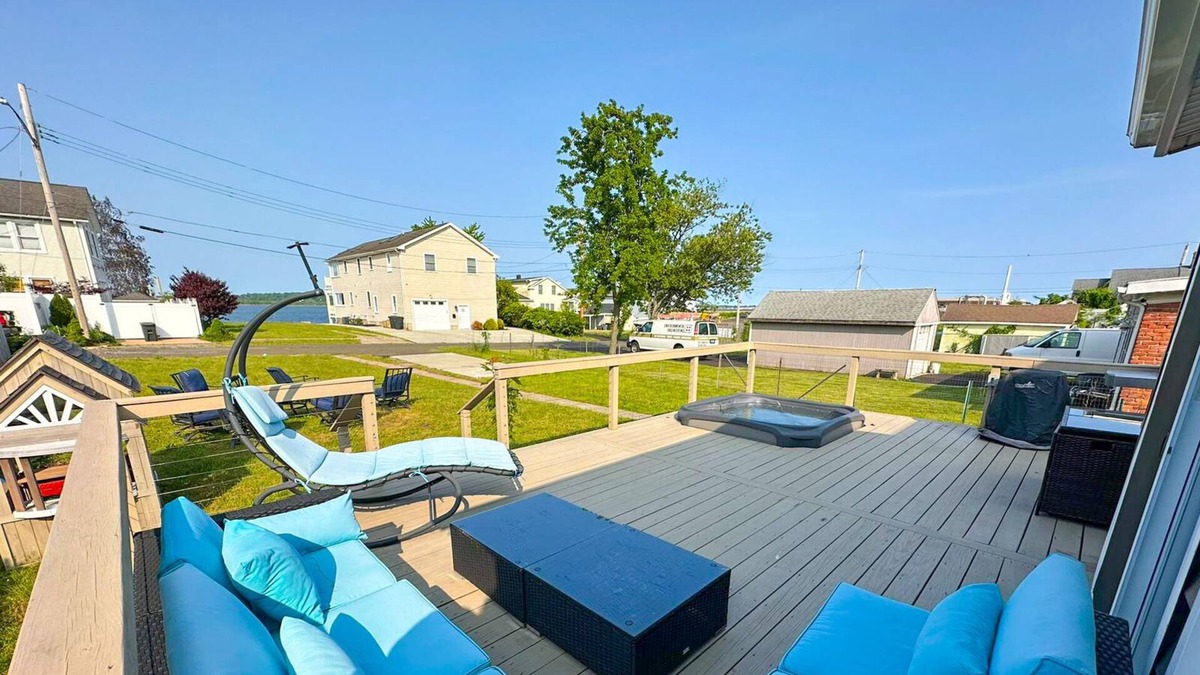 West Haven Villa | New Private Luxury Home With Waterfront and outdoor jacuzzi