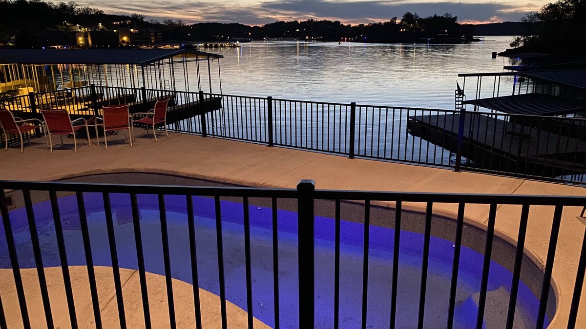 Osage Beach House | NEW PRIVATE POOL, 7BR/5.5BA - Lakefront Home