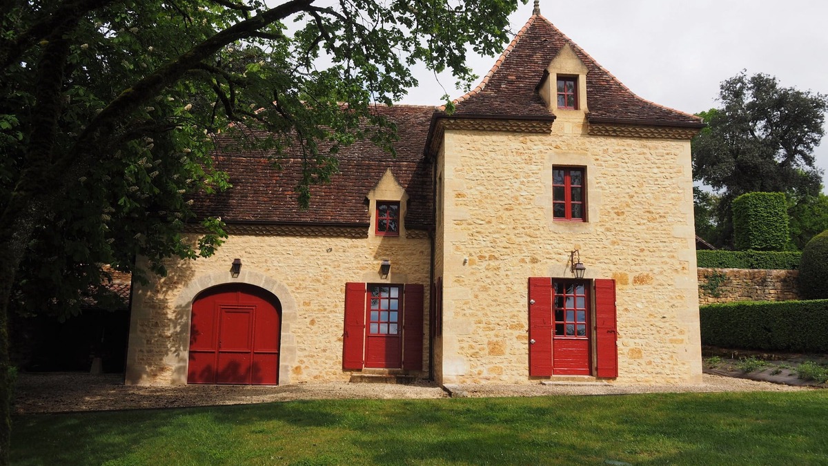Carlux House | New Proche Sarlat - Beautiful stone house in 15th century manor park with swimming pool