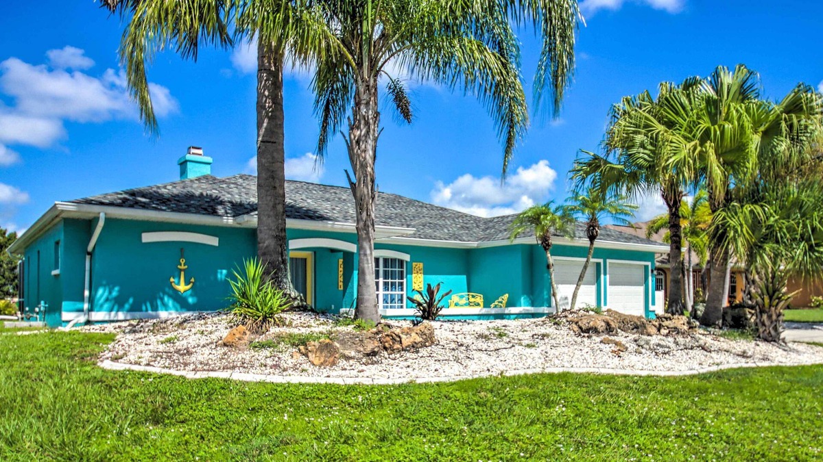 Deep Creek House | NEW! Punta Gorda Retreat w/ Heated Pool & Lanai!