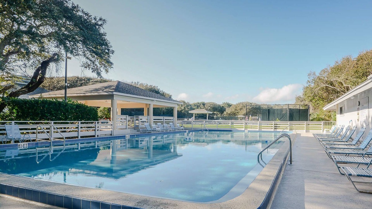 New Smyrna Beach Villa | New Remodel Tropical 2BR Villa ☆Sea Woods Development ☆ Across street from beach