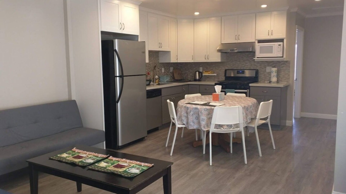 South San Francisco Apartment | New remodeled 3-bedroom South San Francisco home