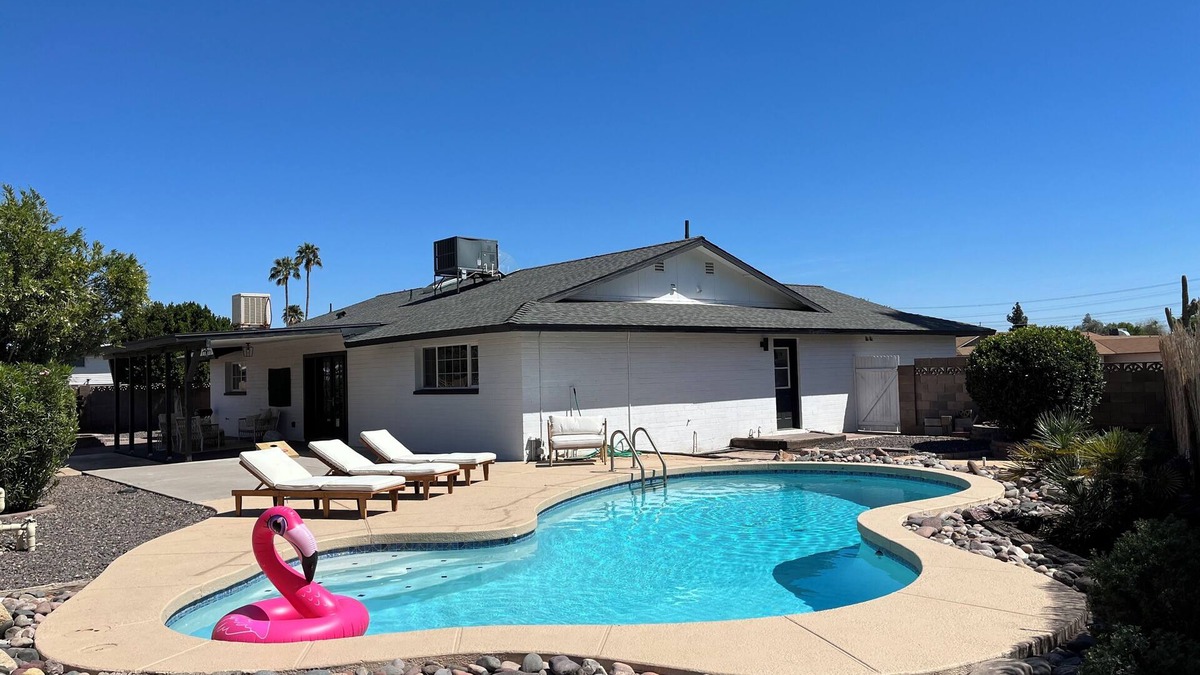 Tempe House | NEW remodel w pool - close to ASU/Scottsdale/Spring training