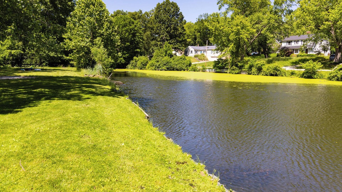 Portage Lakes House | New! Remodeled waterfront home in Portage Lakes! Close to Everything!
