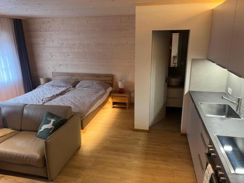 Hünibach Apartment | New renovated Studio in Chalet Kuckuk