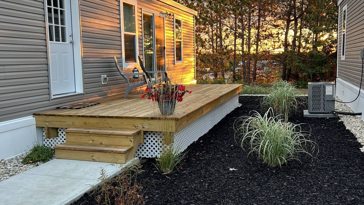 Harbor Springs Resort | New Resort with King Bed, nestled between Harbor Springs and Petoskey.