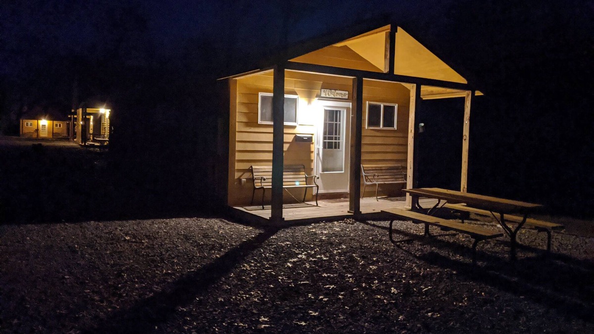 Hico Cabin | New River Cabins #5- New River & Activities - 4 min away - Sleeps up to 4 people