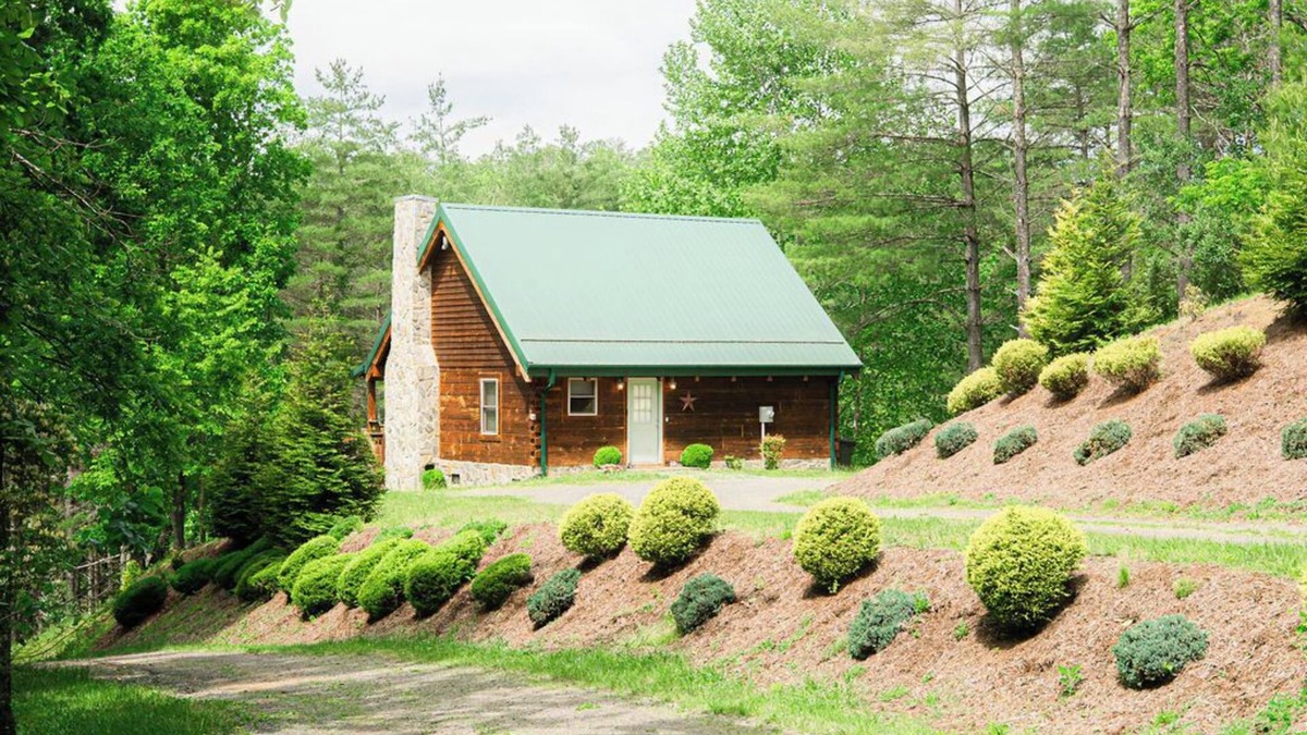 Providence Cabin | New River Haven - Kayak the River. Secluded