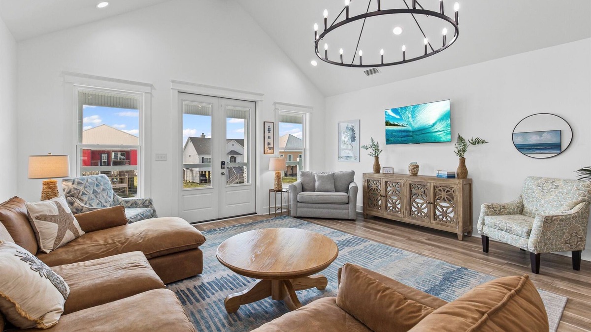 Audubon Place House | NEW ~ Sandy Clam V ~ Sleeps 11