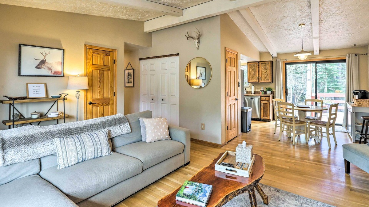Kings Valley House | NEW! Scenic Conifer Retreat w/ Hot Tub on 1 Acre!