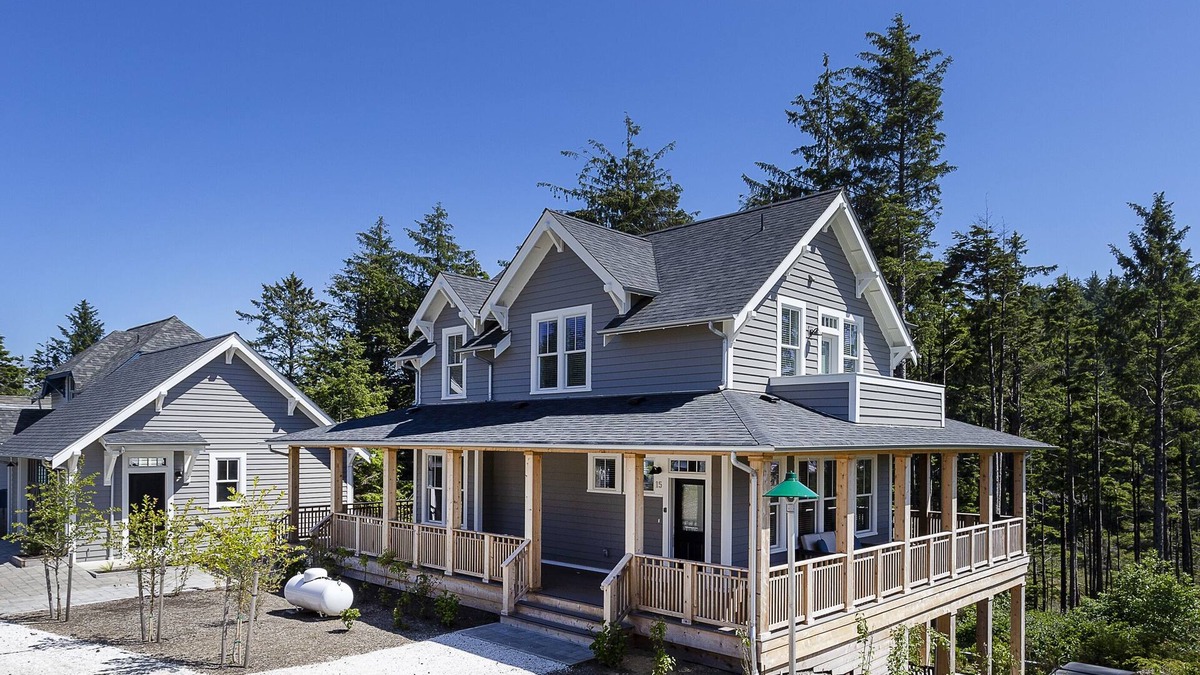 Seabrook House | *New* Seabrook's Ursa Major: Ocean view with a hot tub!