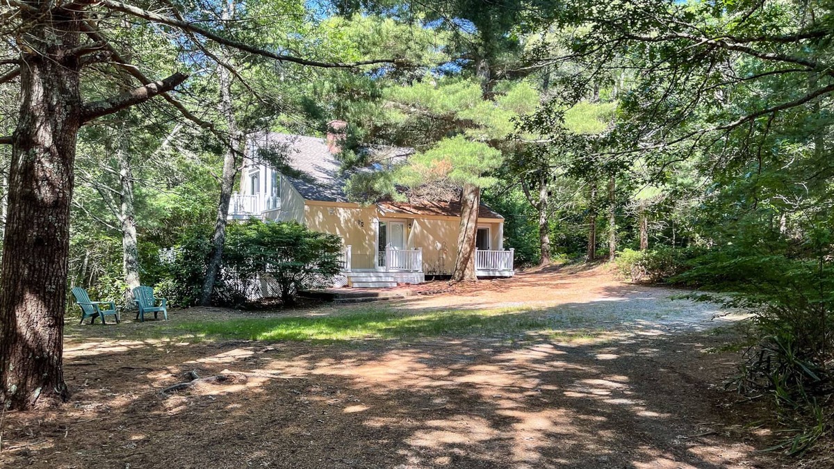 New Seabury House | New Seabury-Bright Coves-Exceptional Secluded Private Home