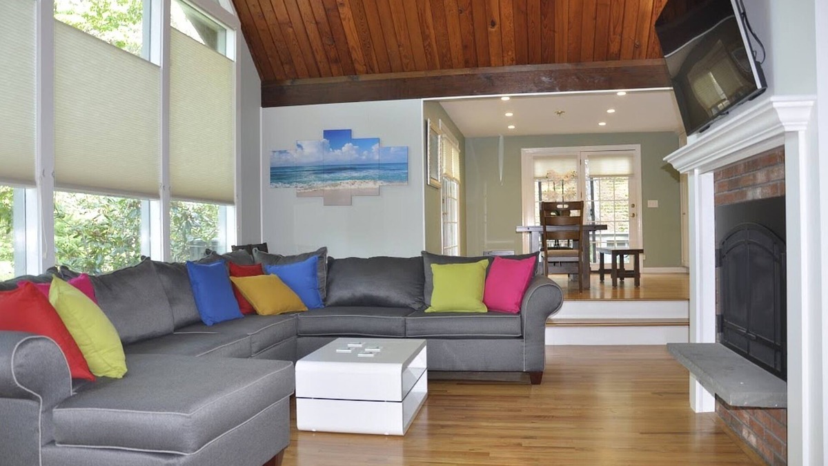 Mashpee House | NEW SEABURY, FAMILY-FRIENDLY HOME WITH SUMMER 2022 AVAILABILITY