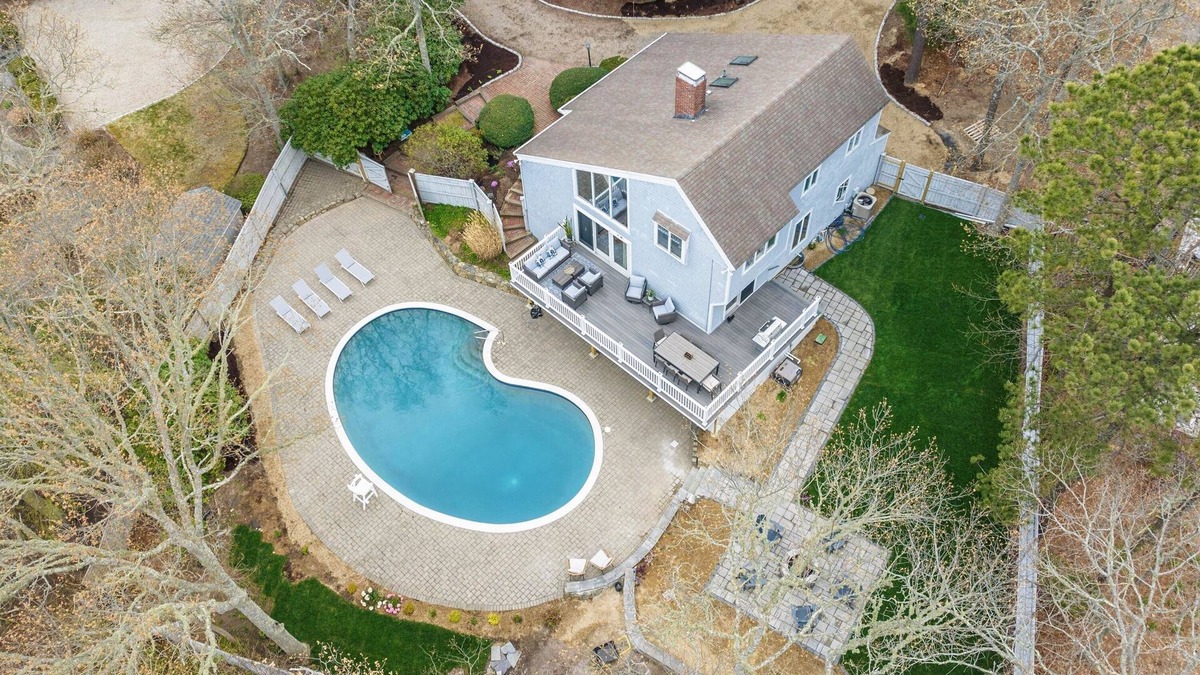 Mashpee House | New Seabury Home w/golf course view. Salted heat pool & mins to the beach!