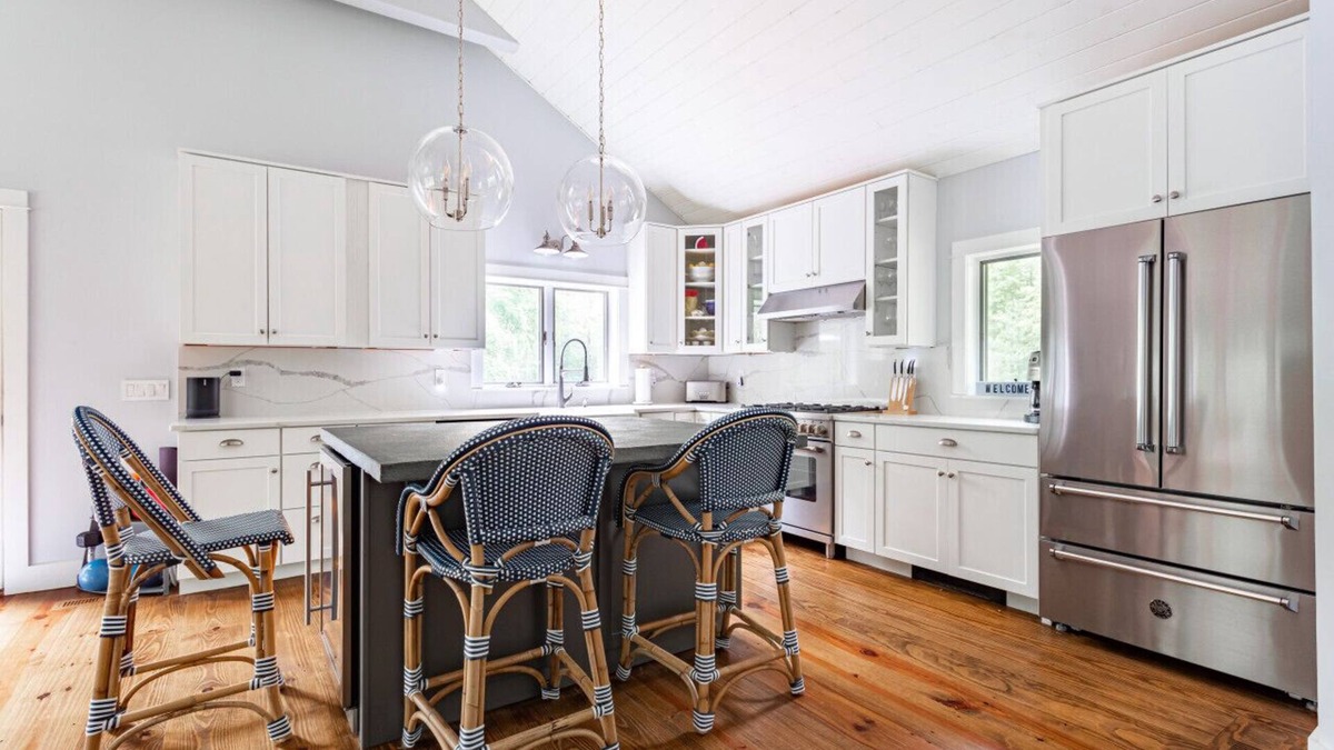 Stone Ridge House | NEW: Secluded Comfort and Style in Stone Ridge.