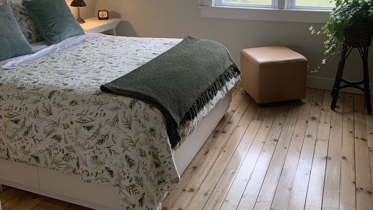 Manitoulin District House | ( New- shorter stays available) The Annie McDermid House