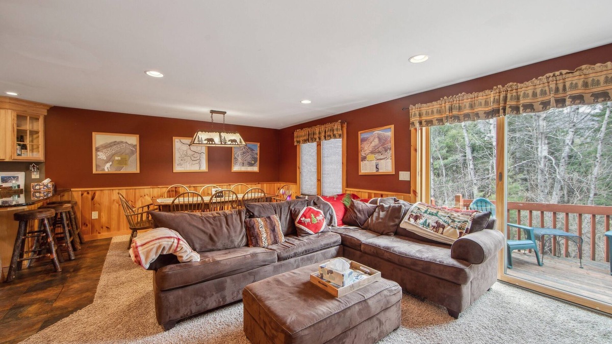 North Creek House | NEW! Showcase 3-Bedroom Townhouse with Pool by The Summit at Gore Mountain