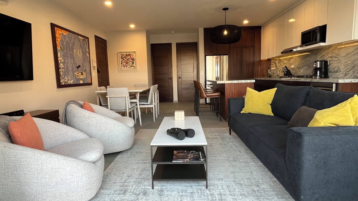 Libertad Condo | New! Slick designer apARTtment with bay views.