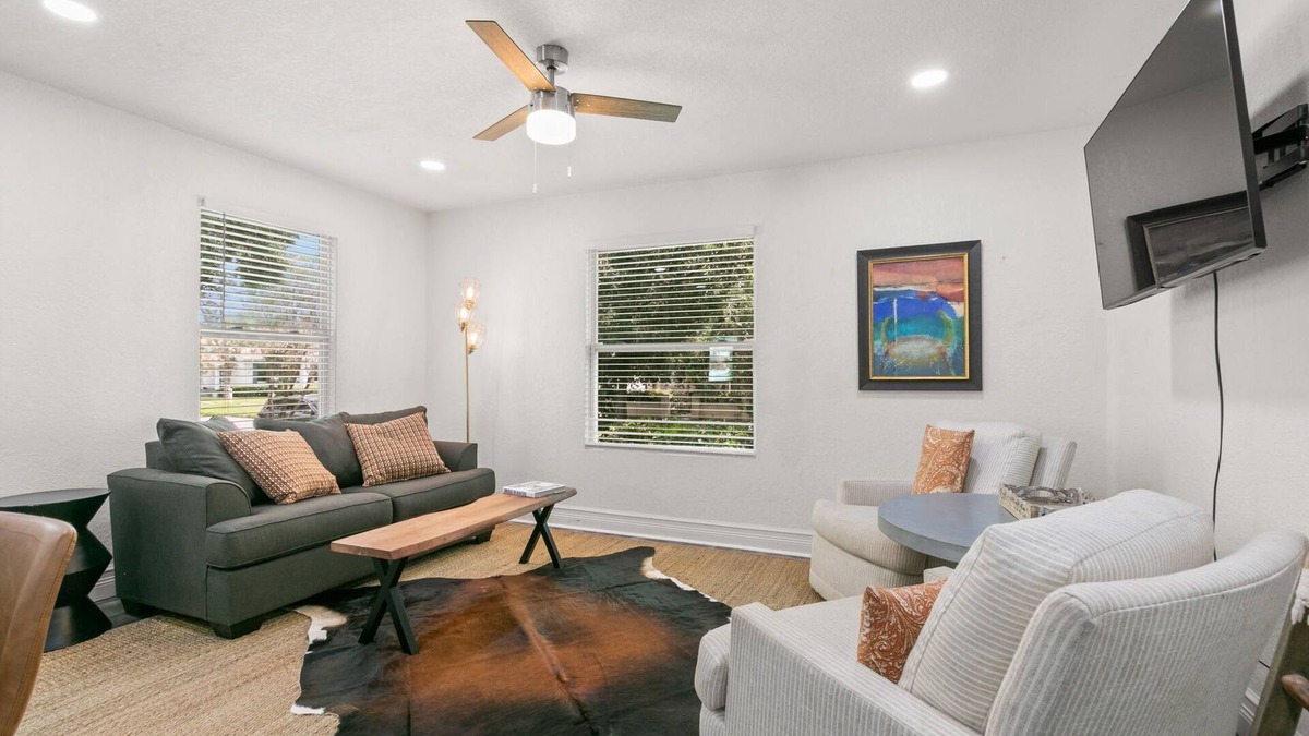 Courier City - Oscawana Apartment | NEW! SoHo Sanctuary - Gorgeous Apartment Steps to S Howard Ave with Fenced Yard
