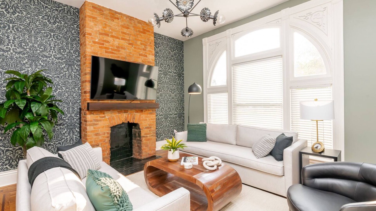 Beechmont House | *New* Sophisticated 4BR in Prime Central Location