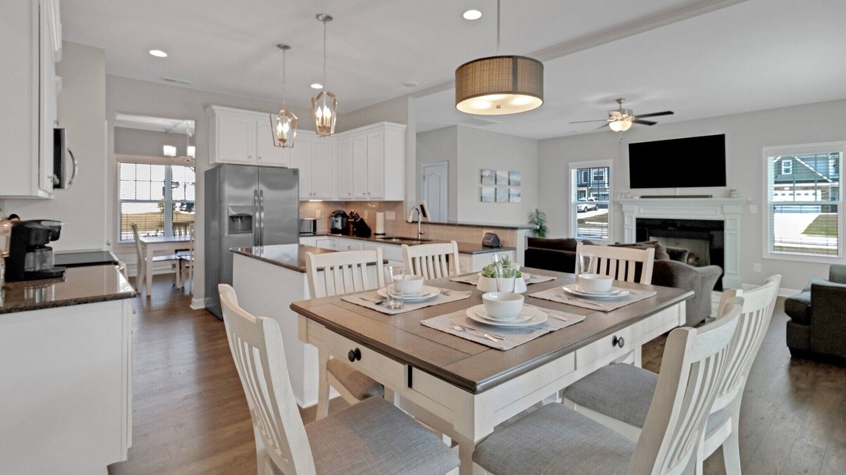 Aberdeen House | New! Spacious 4 BD Golf Getaway with Game Room!