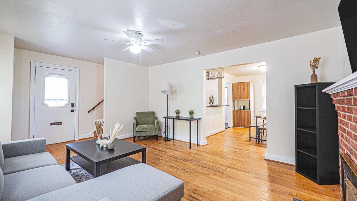 Berwyn House | NEW Spacious 5-bedroom house in College Park near UMD!
