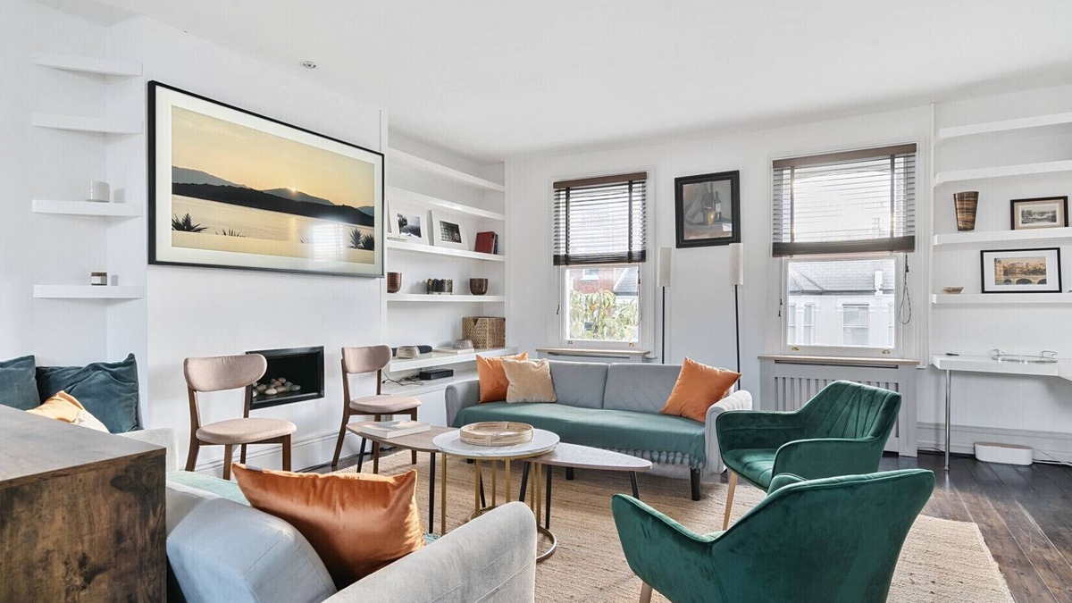 Avonmore and Brook Green Apartment | (New) Spacious maisonette in Kensington Olympia