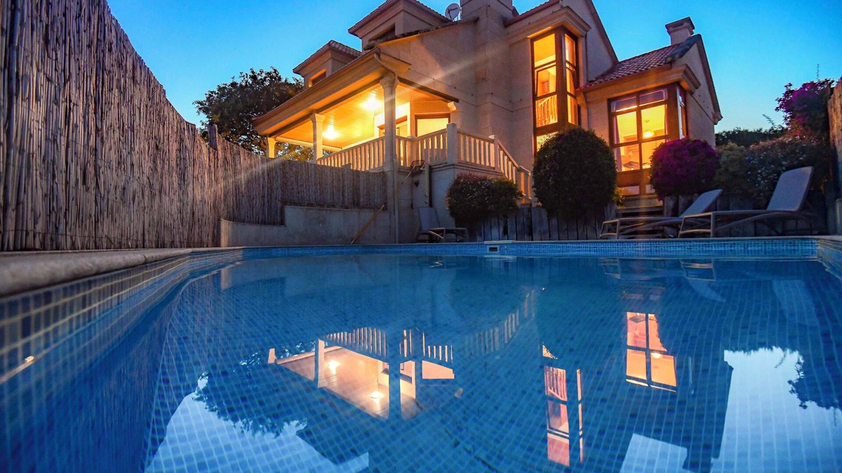 Sanxenxo Villa | New spectacular chalet in Sanxenxo accommodates 16 people