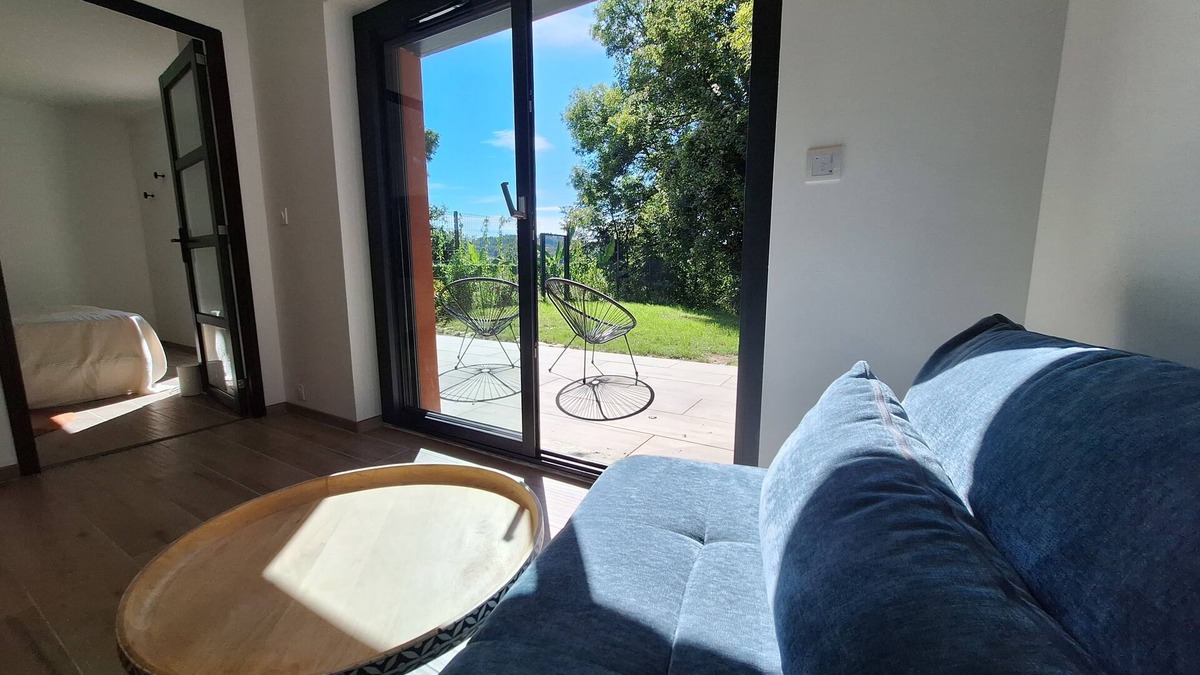 La Bridoire Apartment | New studio 2 steps from lac de aiguebelette
