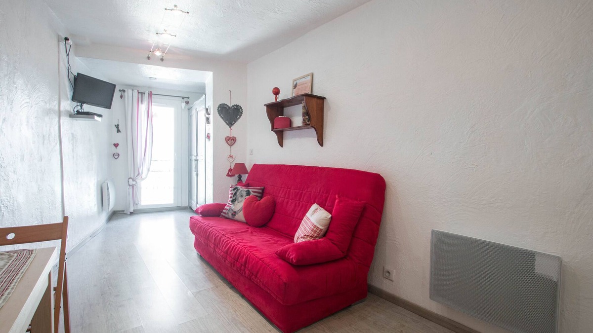 Saint-Martin-Vesubie Apartment | New studio in full center of the village