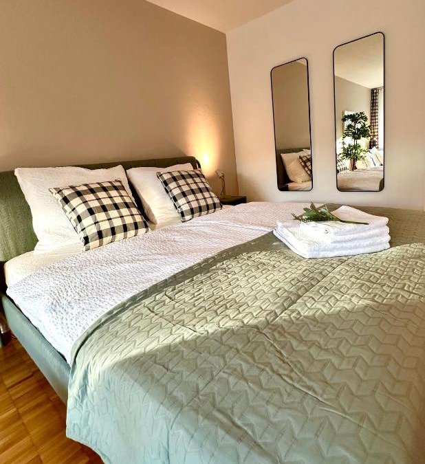 Oerlikon Apartment | New Studio with Sunny Terrace & Air Condition