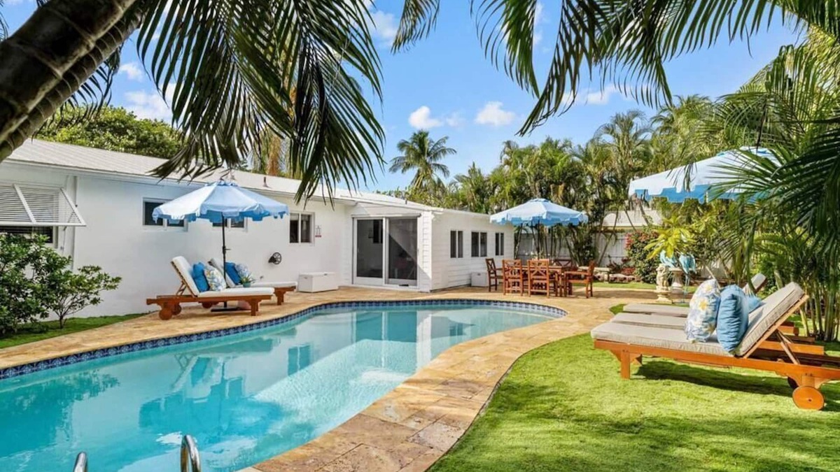 Southside House | NEW! Stunning Oasis - Heated Pool + Walkable
