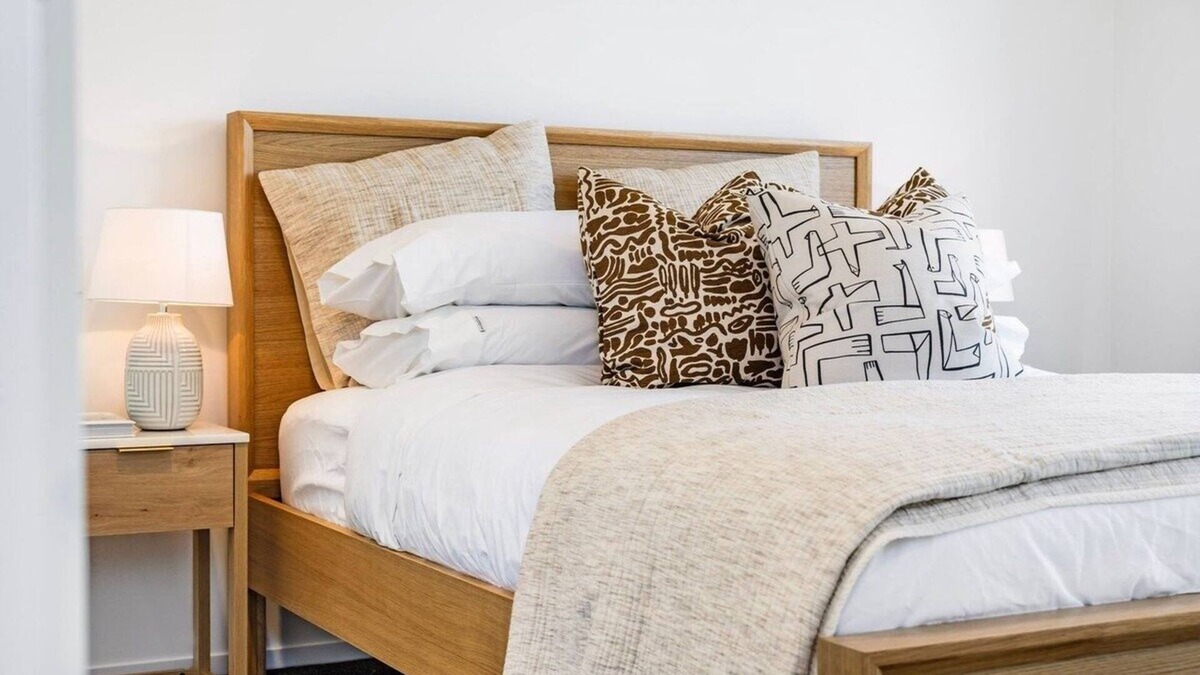 Henderson House | New Stunning TownHouse Henderson