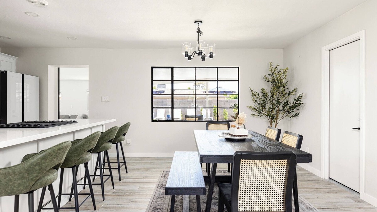Scottsdale Country Acres House | NEW Stylish Retreat near Old Town, Pool, FREE Hot Tub, Pet-Friendly!