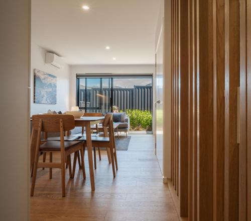 Albert Town House | New & Stylish Townhouse - Explore Wanaka, Ski Cardrona