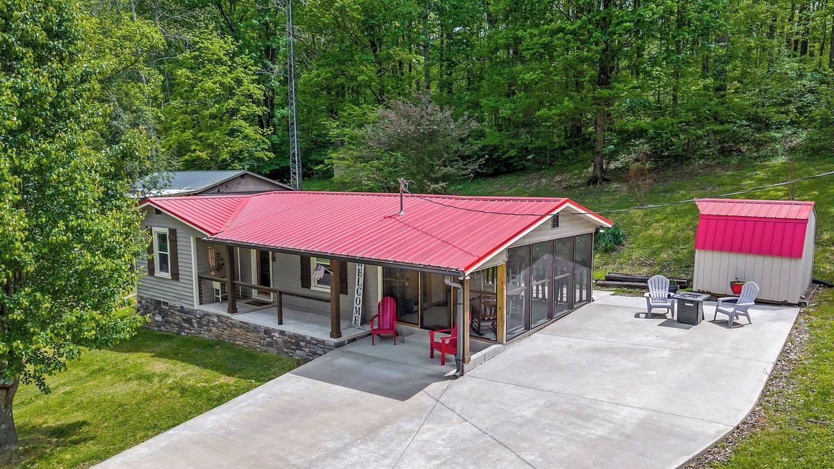 Smithville Cabin | NEW! Sunfish Cottage near Hidden Harbor